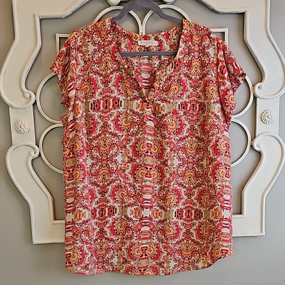Floral multi color Women's Top euc (Z50)